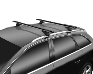 Priečniky Menabo Ford Kuga III 2020-2024 integrované pozdĺžniky, čierne tyče